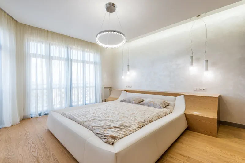 Quarto com teto tenso mate branco